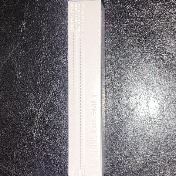 Rem Beauty Essential Drip Glossy Balm In Strawberry Soda BNIB - Picture 6 of 9